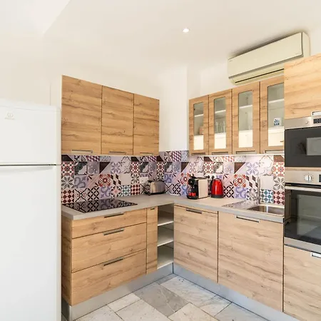 Apartment 3 Bedroom 3 Bath Close To Palais & Croisette By Olam Cannes