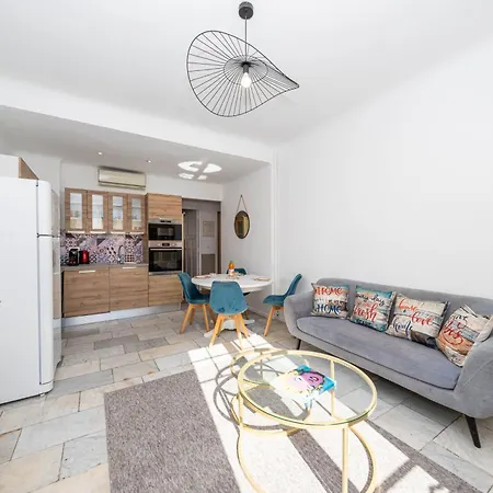Apartment 3 Bedroom 3 Bath Close To Palais & Croisette By Olam Cannes