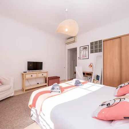 3 Bedroom 3 Bath Close To Palais & Croisette By Olam * Cannes