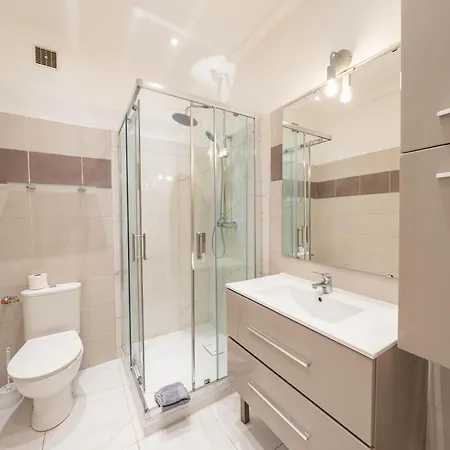 3 Bedroom 3 Bath Close To Palais & Croisette By Olam Cannes